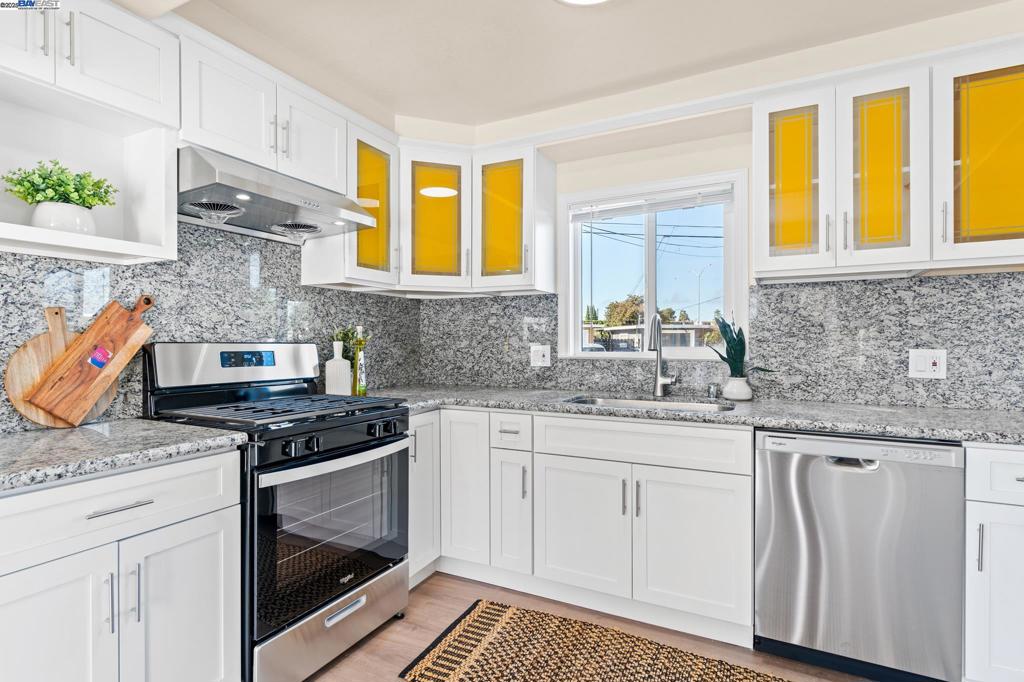 WINTON GROVE - Residential