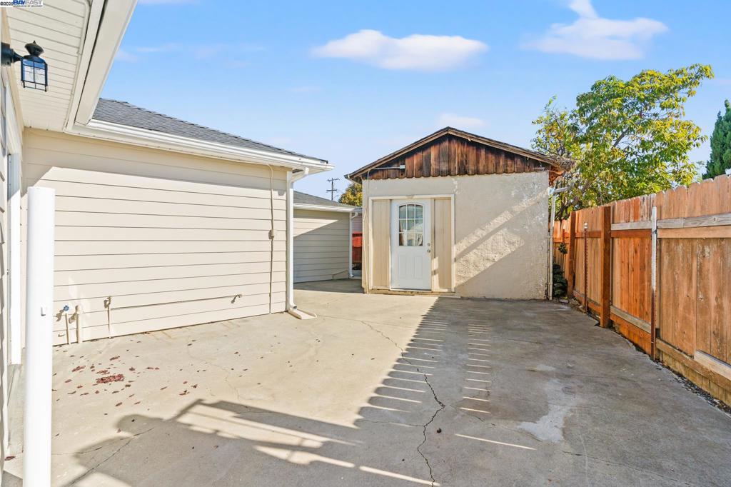 WINTON GROVE - Residential