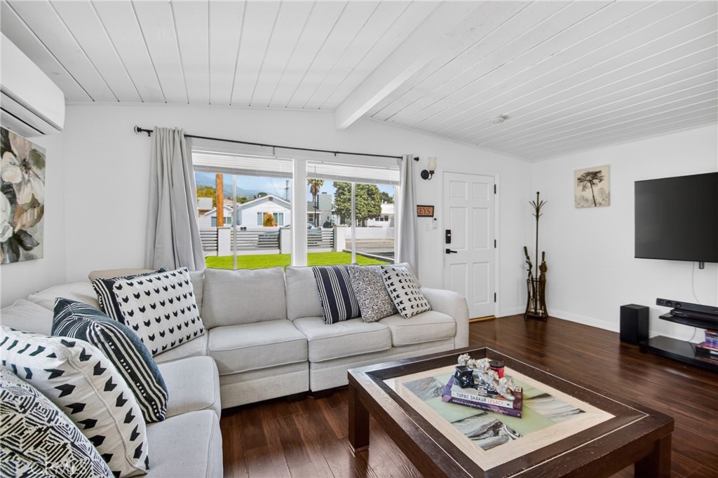 10831 Odell