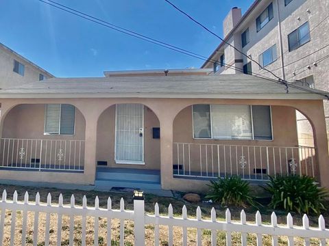 Photo of 26011 Belle Porte Ave, Harbor City, CA 90710 (MLS # 250043022SD) Photo of 26011 Belle Porte Ave, Harbor City, CA 90710 (MLS # 250043022SD)