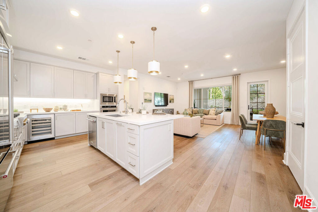 8900 Los Coyotes Court 120