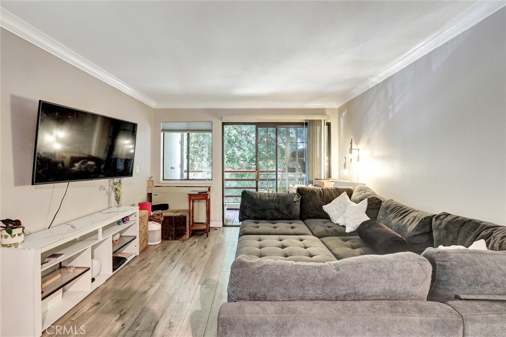 1118 Valencia Street 216