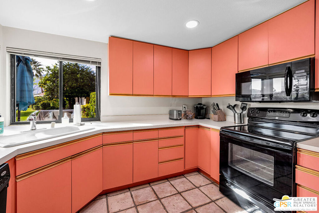 Sunrise Alejo - Residential