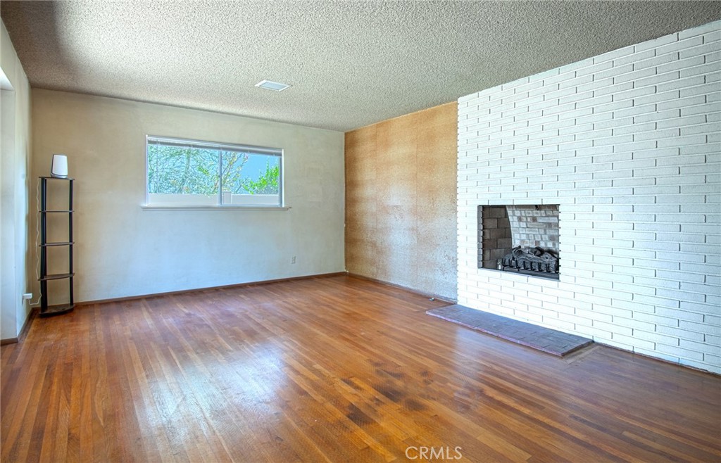 2032 Aliso Avenue