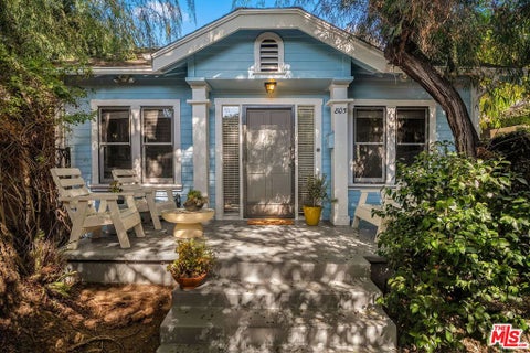 Photo of 805 Crestmoore Place, Venice, CA 90291 (MLS # 26997567)