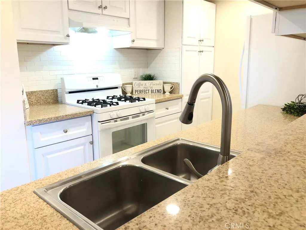 Placentia, California 92870, United States, 2 Bedrooms Bedrooms, ,1 BathroomBathrooms,Residential,Pending,187563