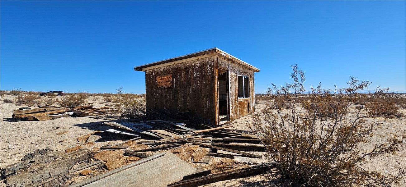 800 Pioneer Trail