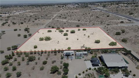 Photo of 6 Mango Street, Phelan, CA 92371 (MLS # HD25168090) Photo of 6 Mango Street, Phelan, CA 92371 (MLS # HD25168090)