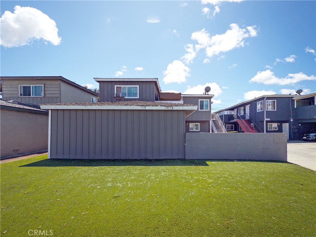 1210 W 144th