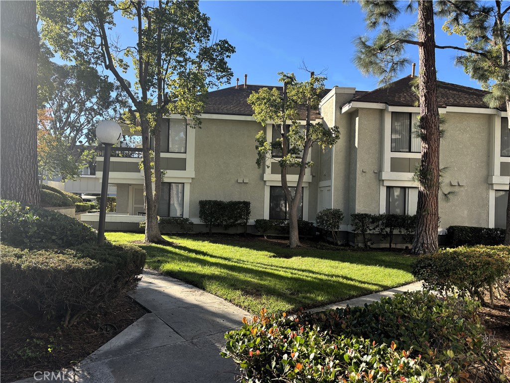 25713 Sycamore Pointe