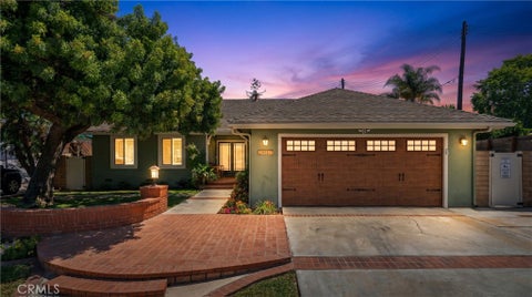 Photo of 2817 Ridgewood ST, Santa Ana, CA 92705 (MLS # OC26132970)
