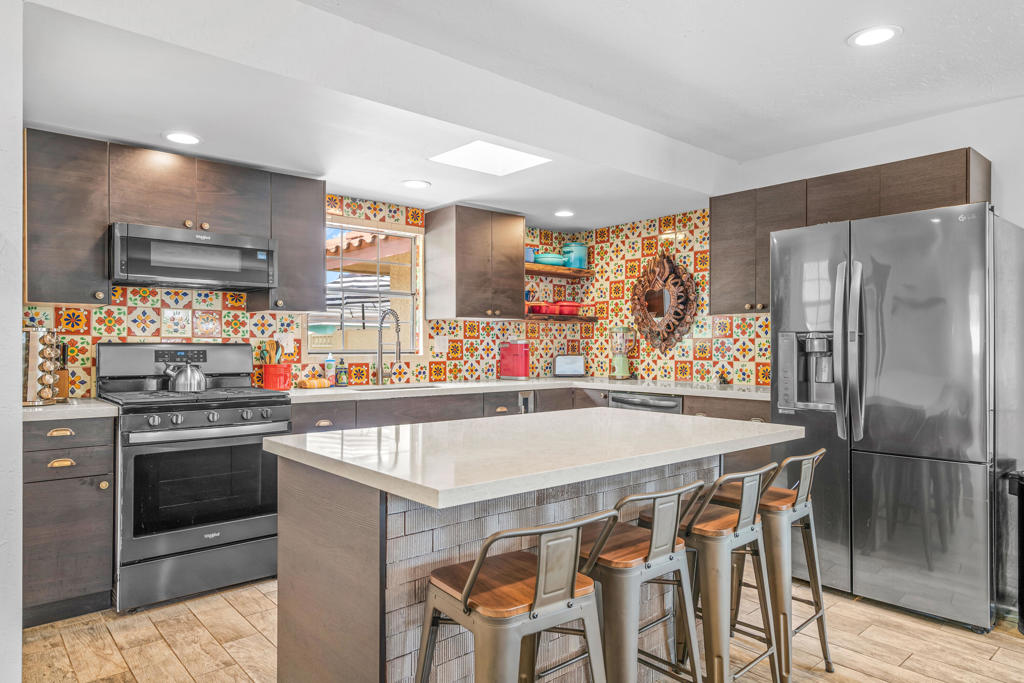 3863 E Calle San Antonio