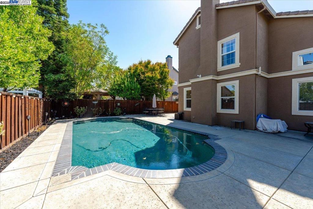 MARALISA - Residential