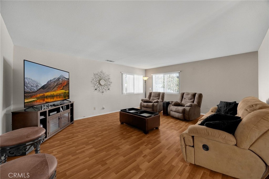 570 W 14th St 4, San Pedro CA 90731