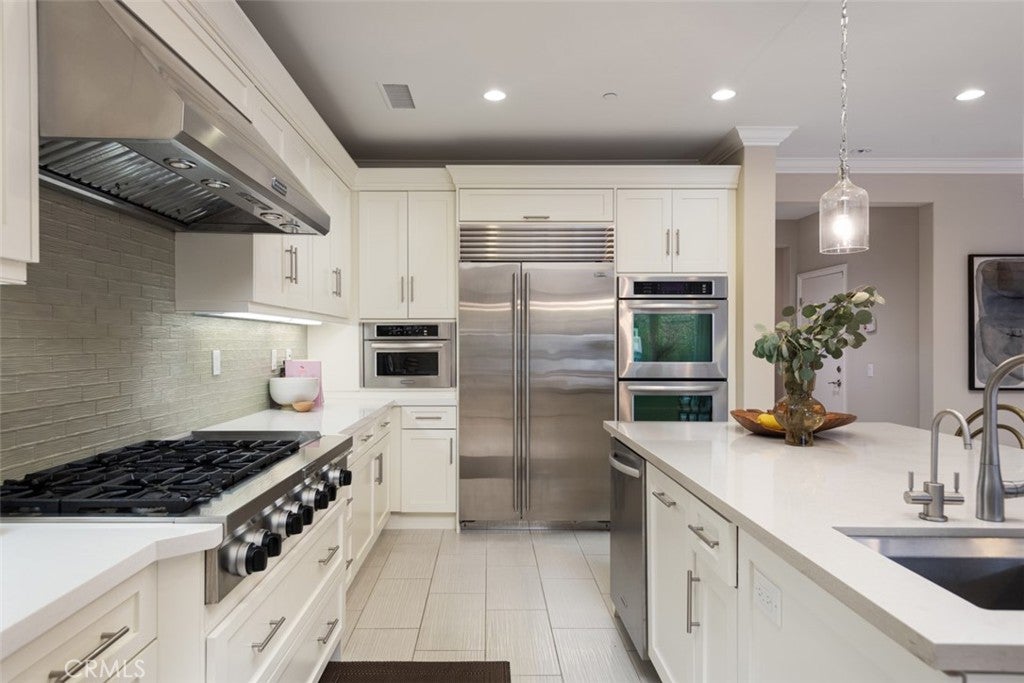 77 Chianti, Irvine CA 92618 - Photo 7