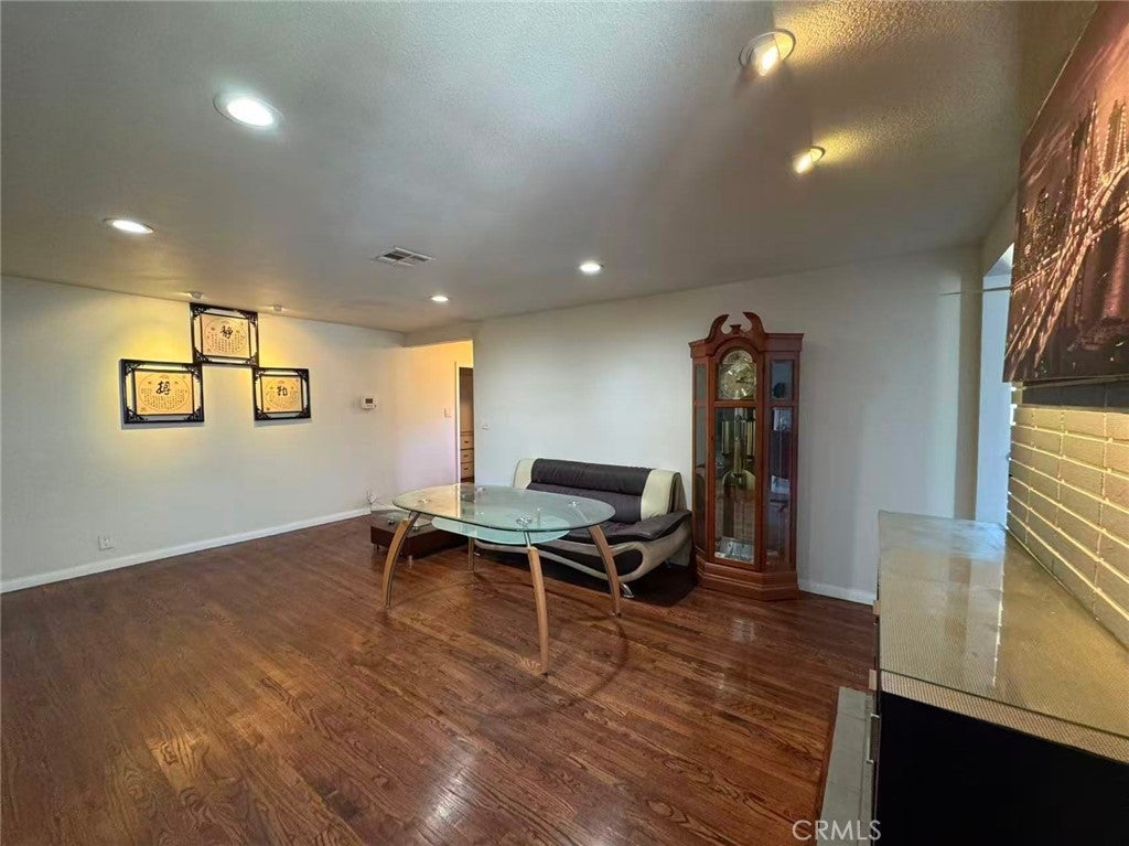 1120 Valencia