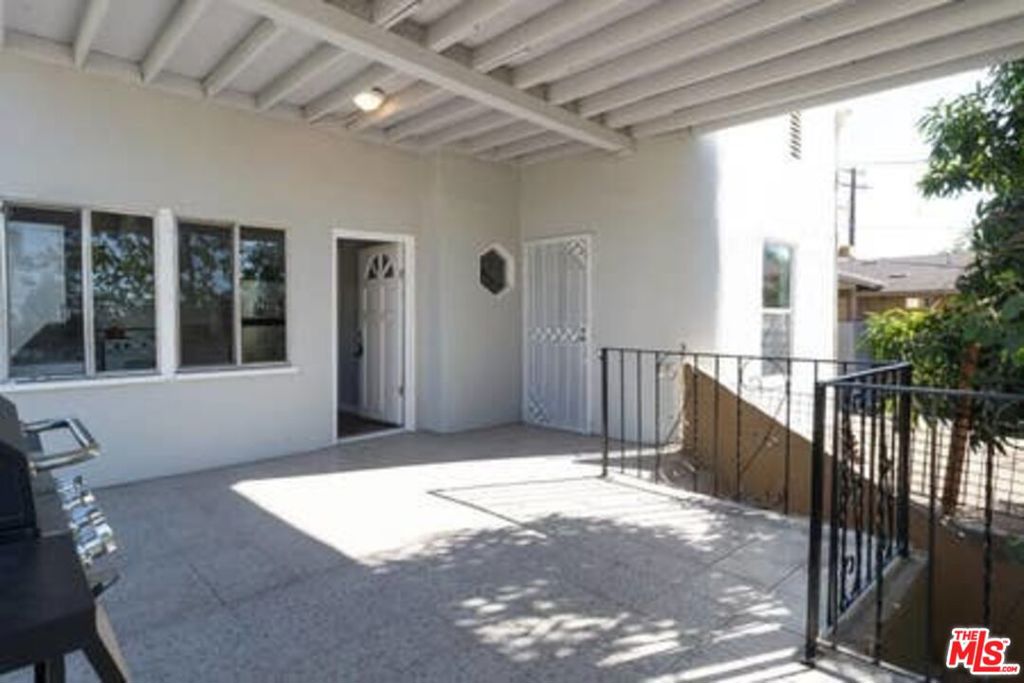 Properties 3 1311 HOLLISTER Street 2