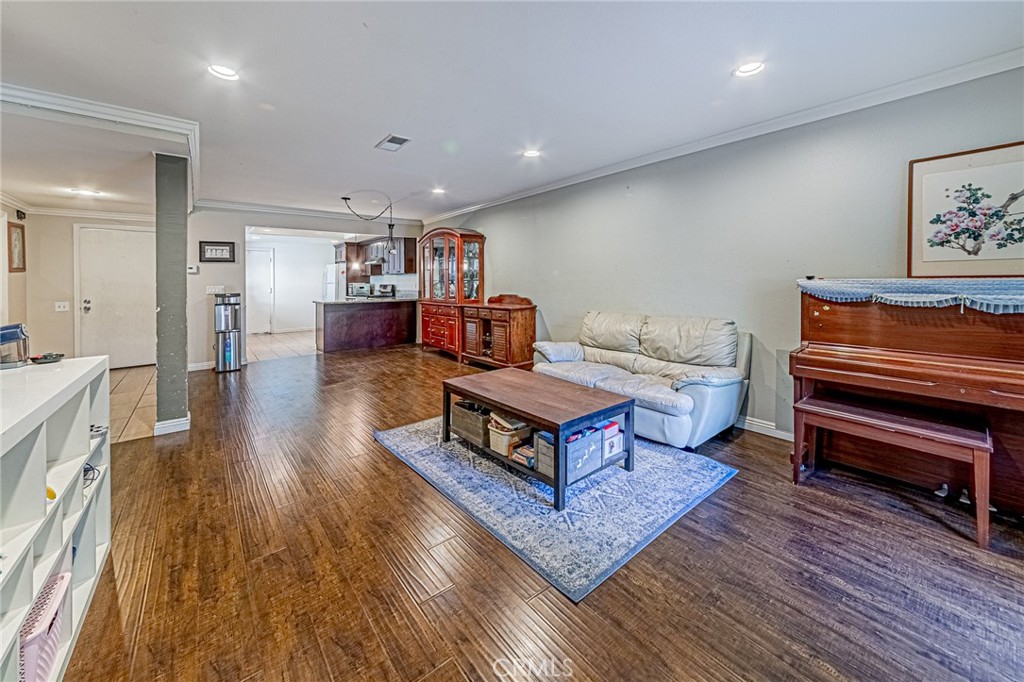 Sunny Ridge (SURG) - Residential