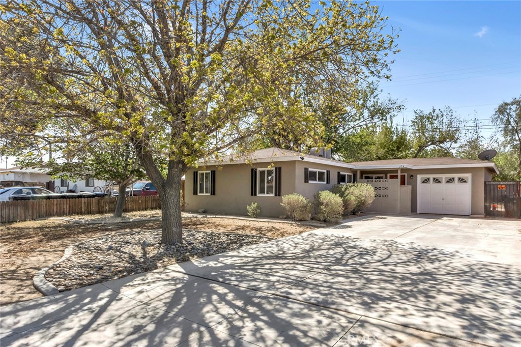 254 E Avenue J7