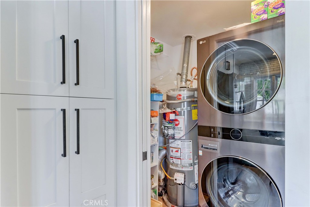 5275 Charing Cross Road