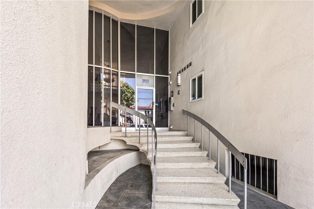 3601 E Ocean Boulevard 2C