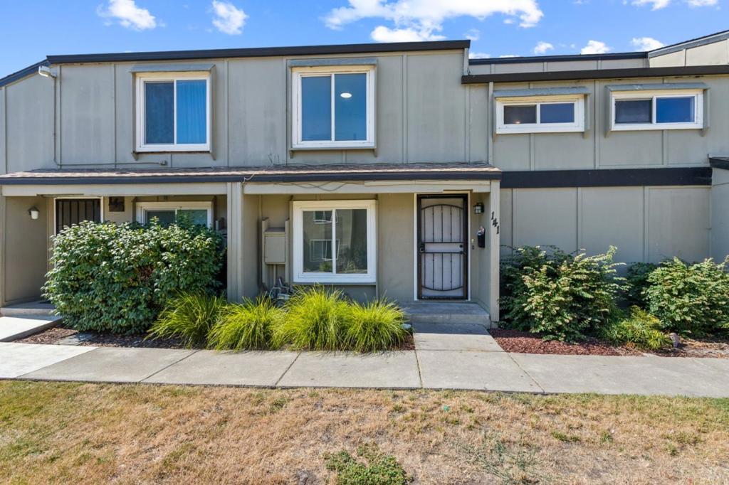 A beautifully renovated townhome nestled in one of Antiochs most commuter friendly and high demand neighborhoods. This move in ready home features modern upgrades throughout, including new flooring, a sleek kitchen with stainless steel appliances, updated bathrooms, and fresh interior finishes that offer both style and comfort. The property faces a lush greenbelt and a tranquil setting. Located in a well maintained community with open green space, its perfect for both families and professionals. Just minutes from BART, Highway 4, shopping centers, schools, and major job corridors, this home offers unbeatable access for Bay Area commuters. Whether you're a first time buyer or an investor seeking a solid rental opportunity, 141 Rainier Lane combines turnkey condition, prime location, and long term potential.