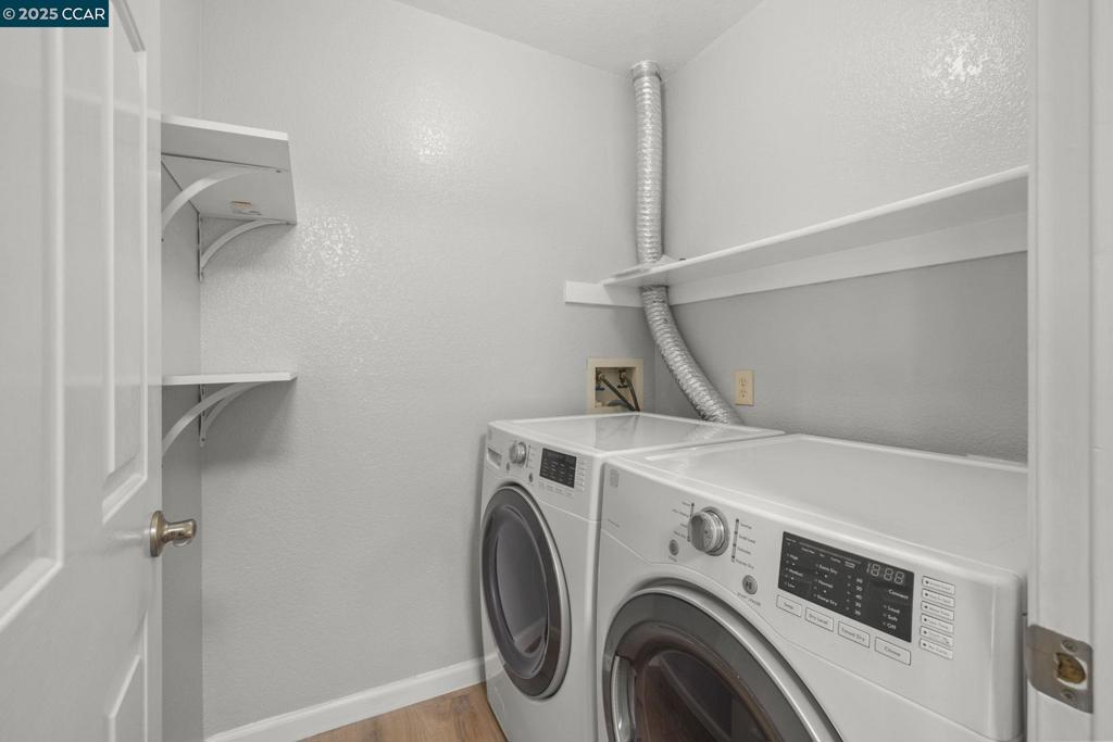 SHADOW WOODS - Residential