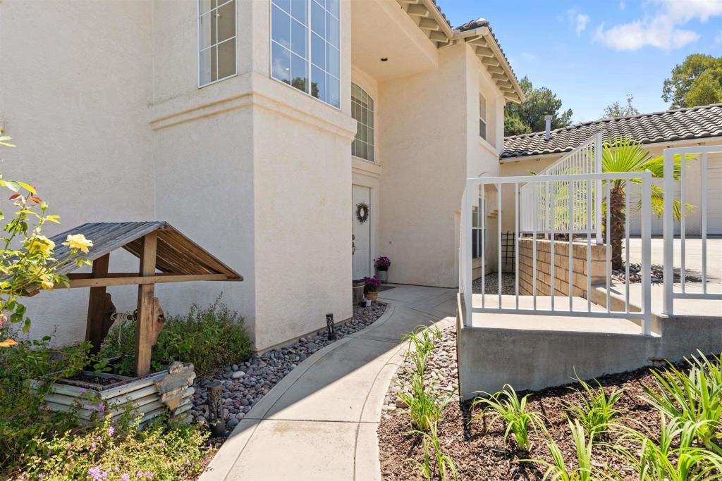 1957 Cresthaven Drive