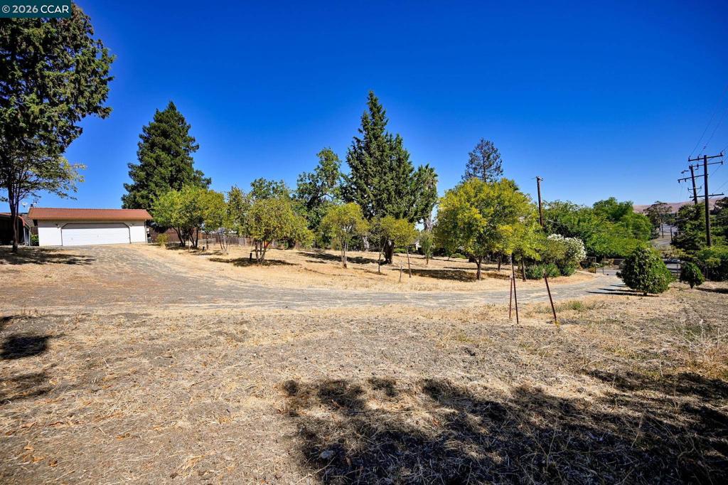 1051 Tilley Cir