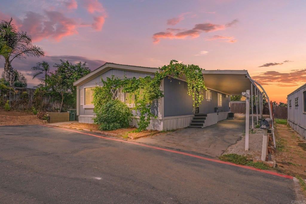 12505 Royal Road SPC 66
