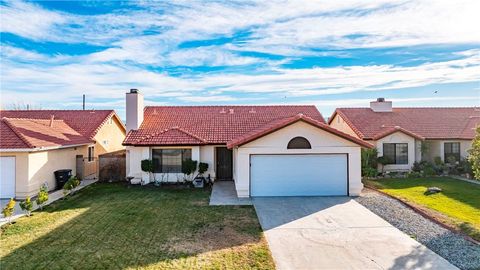 Photo of 2716 Westland Drive, Rosamond, CA 93560 (MLS # SR26006293)