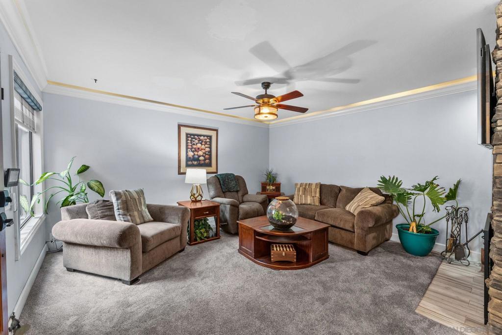2119 Alpine Glen
