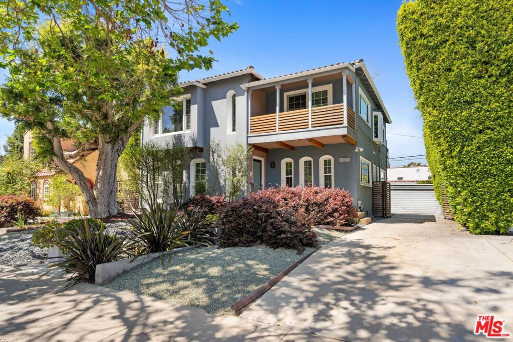 825 S Stanley Avenue