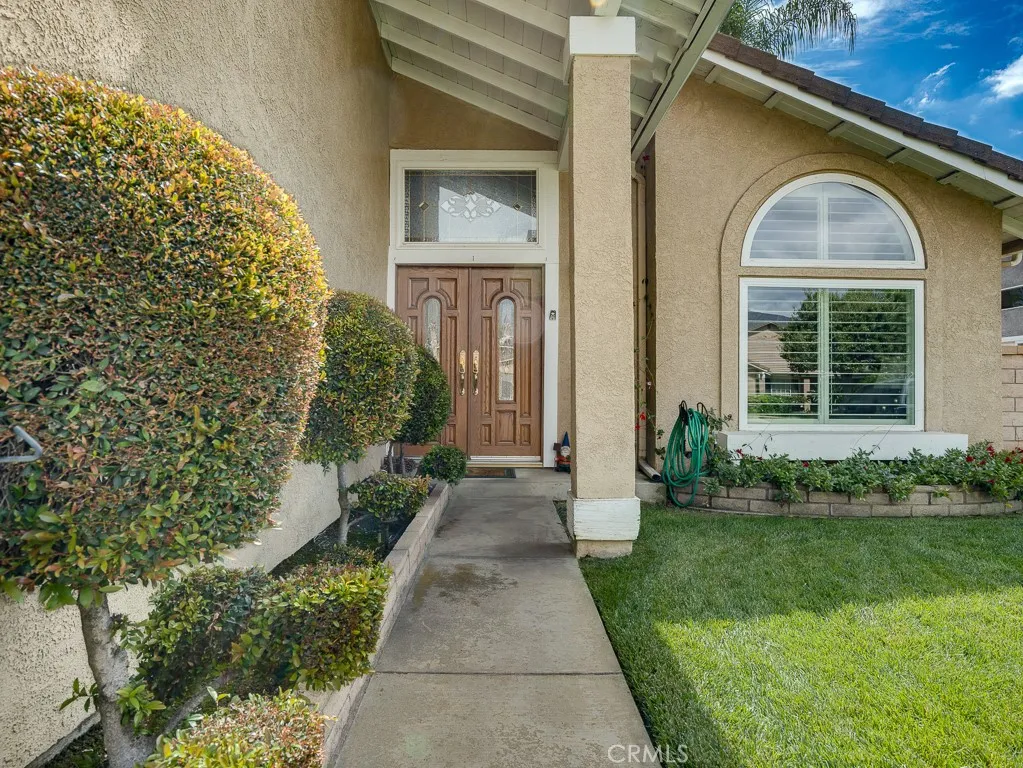 Upland, California 91784, United States, 4 Bedrooms Bedrooms, ,3 BathroomsBathrooms,Residential,Pending,215463