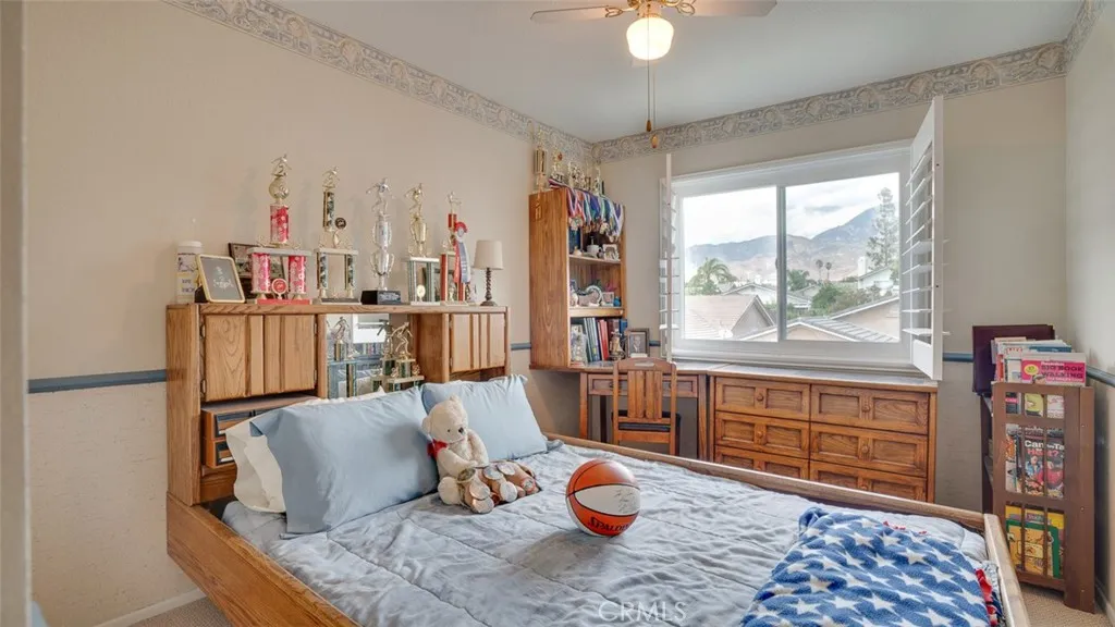 Upland, California 91784, United States, 4 Bedrooms Bedrooms, ,3 BathroomsBathrooms,Residential,Pending,215463