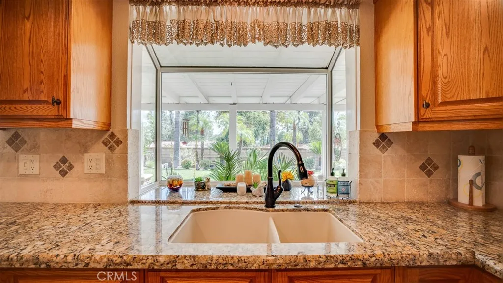 Upland, California 91784, United States, 4 Bedrooms Bedrooms, ,3 BathroomsBathrooms,Residential,Pending,215463