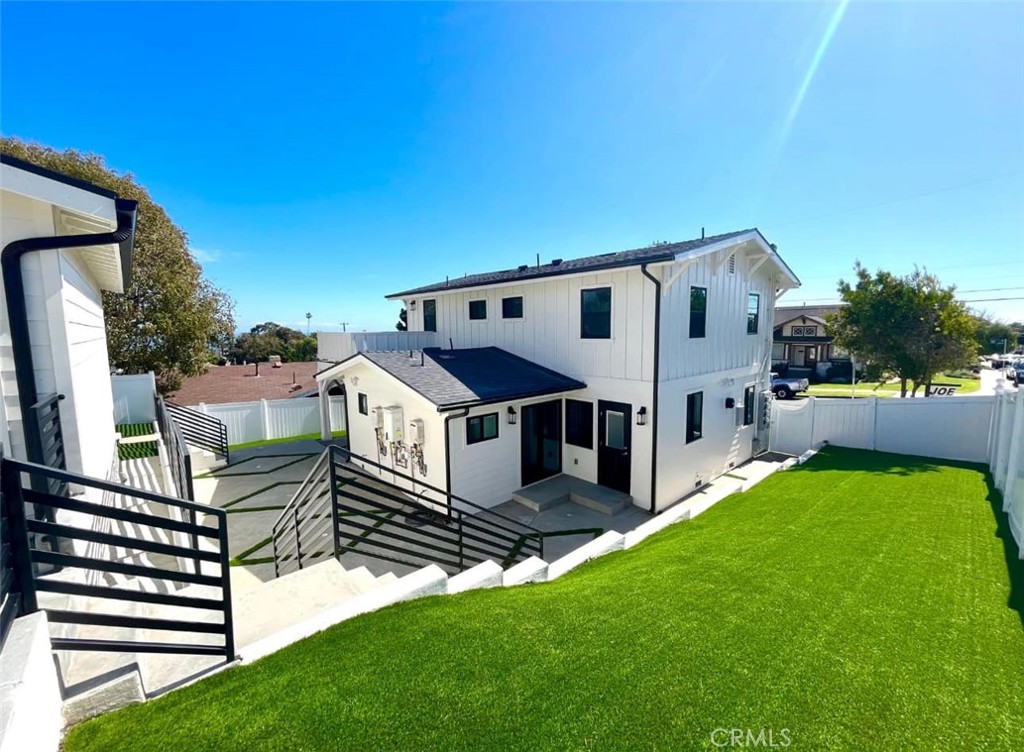 624 W 38th Street