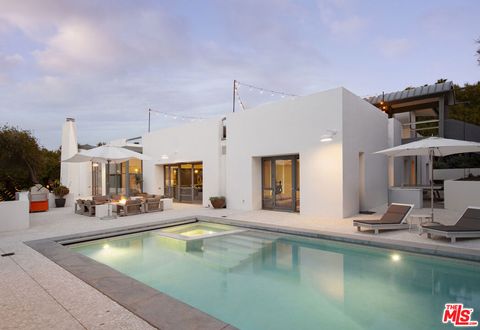 Tiny photo for 4450 Via Alegre, Santa Barbara, CA 93110 (MLS # 25515051)