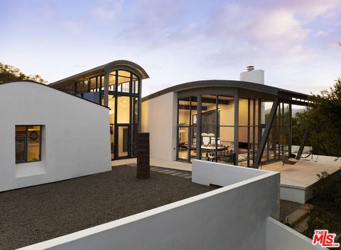 Tiny photo for 4450 Via Alegre, Santa Barbara, CA 93110 (MLS # 25515051)