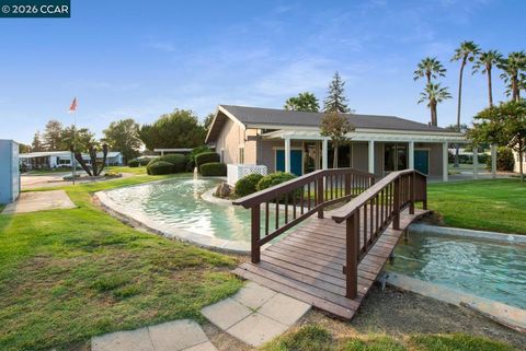 Photo of 2159 Dalis Drive Dr, Concord, CA 94520 (MLS # 41128221)