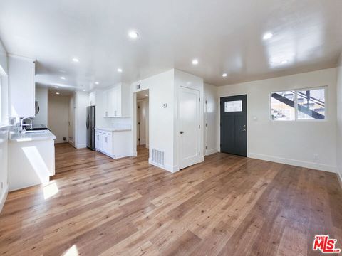 Photo of 2917 N Coolidge Avenue #Unit 3, Los Angeles, CA 90039 (MLS # 26657783)
