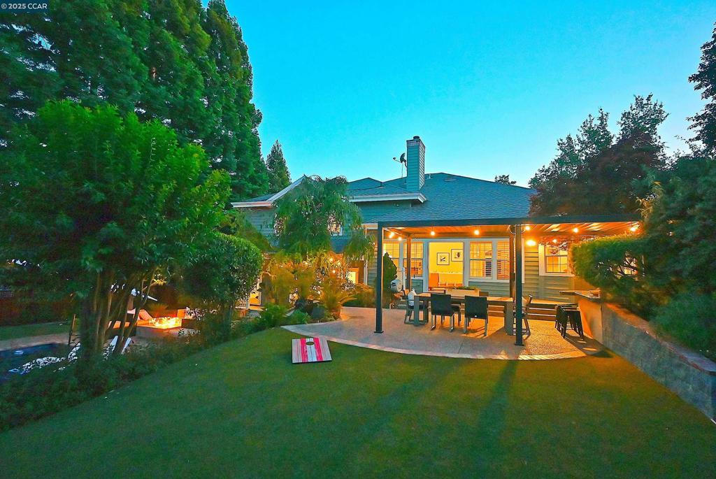 WALNUT HEIGHTS - Residential