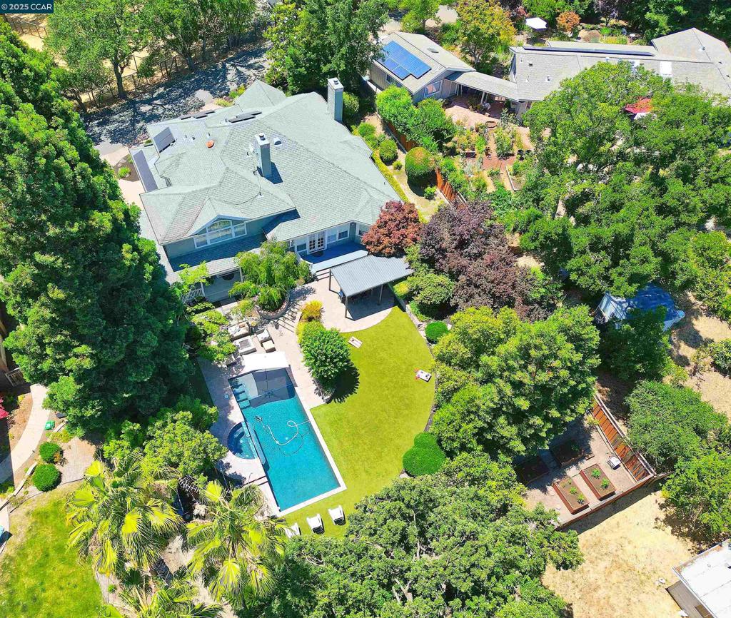 WALNUT HEIGHTS - Residential