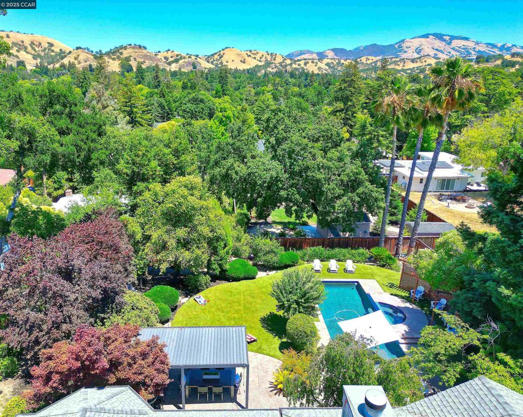 WALNUT HEIGHTS - Residential