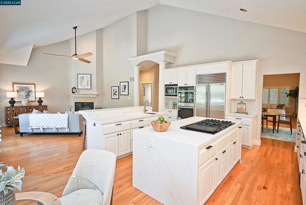 WALNUT HEIGHTS - Residential