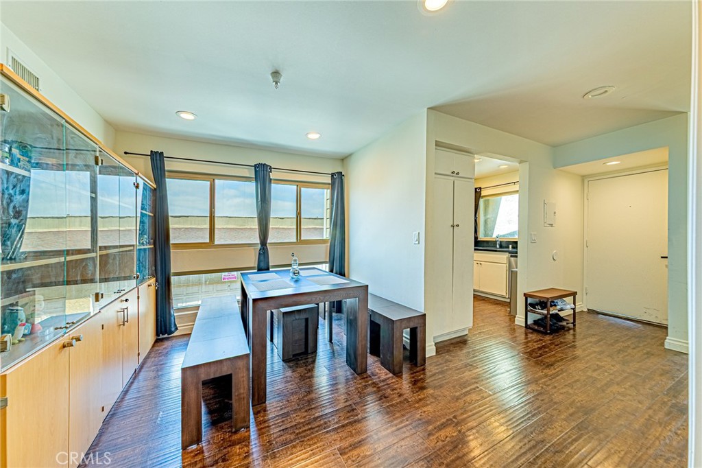 Welcome to this beautiful and upgraded end-unit condo in the pleasant Twin Lakes Community of Cypress!
This 2 Bedroom/1.75 Baths unit is move-in ready and conveniently located on the end. This unit features an open floor plan complete with formal dining area, spacious master suite with upgraded walk-in shower, second bathroom with upgraded shower & tub, and large living room with cozy fireplace.
Twin Lakes Community is a quiet and private community surrounded by serene streams and ponds. The community features great amenities including pool and spa, two BBQ areas, ample visitor parking, and lush landscaping all maintained by the community.
Twin Lakes Community is located near freeways 91 and 605, shopping centers, restaurants, parks, and award-winning schools. It’s just minutes away from Cypress College, Cypress High School, Kennedy High School, and Oxford Academy.
Trash and water are included in the HOA monthly fees.