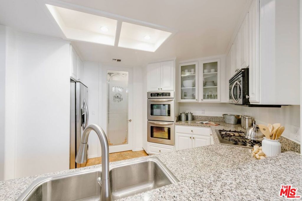 Properties 4 11847 Laurelwood Drive 207