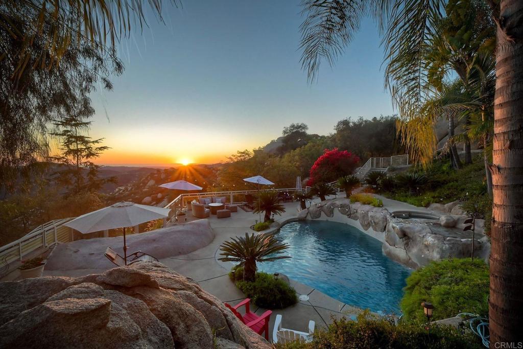 28521 Gladstone Court