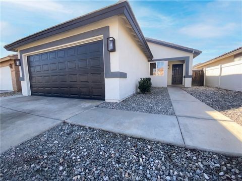 Photo of 14433 Green River Rd, Victorville, CA 92394 (MLS # IV26023824)