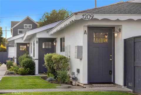 Photo of 1209 Florida Street, Huntington Beach, CA 92648 (MLS # PW26113992)